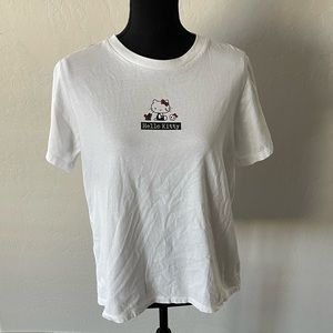 Hello Kitty t shirt purchased from Uniqlo. Never worn. Ships quickly.